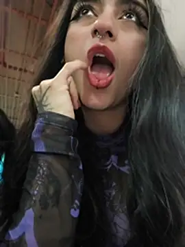 Lila_Desiree - Spank ass a public for 5