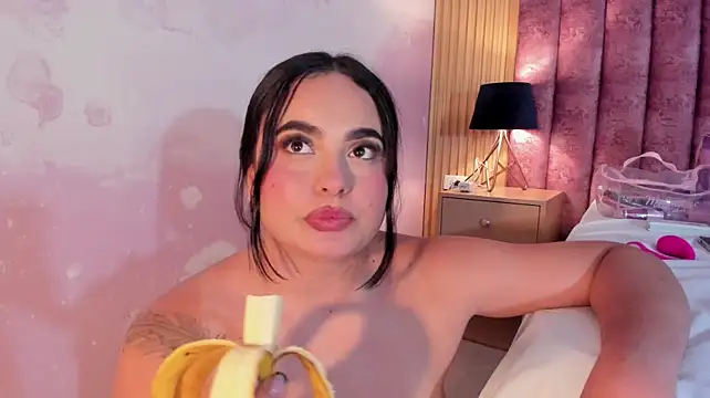Sofiiacarson - I open my ass in your face 🍑