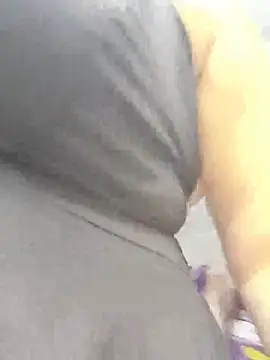 Roxana_sexy_2026 - Letting a client suck on my tits 🤫