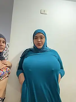 Sweetmuslim01 - video Sofia licks friend's pussy 🥵🥛