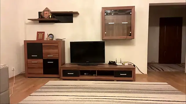 AnnettWinfrey - sexy jumps for my chest