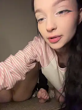 Baby_Tiny - Mia play w lias pussy