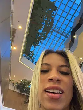 Mia_Rosee1 - Show squirt in bathroom mall💦💦💦