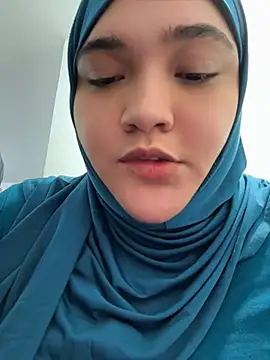 Sweetmuslim01 - video Sofia licks friend's pussy 🥵🥛