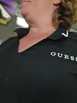 Julimonroe - Wet and creamy in public 💦