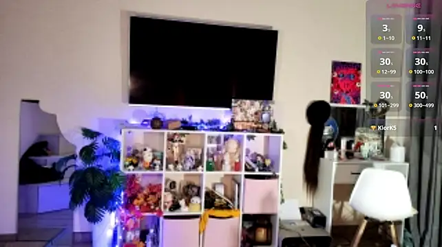 TamalaNease - Take off my shorts and show my ass close