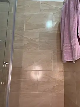 Lulu_kawaii16 - First a bath🤤