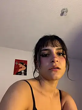 Ivy-777 - Naked and slap ass