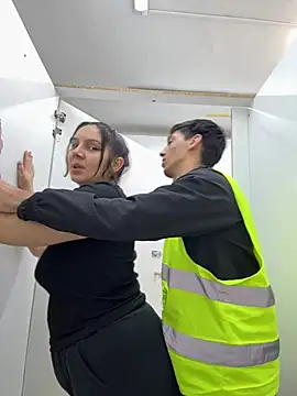 Hotamanda01 - Boobs show stranger