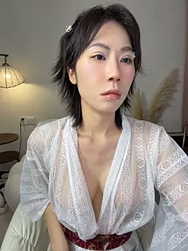Nanako99 - 小粉插入5分钟