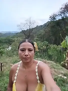 Esmeralda_li - Vibración con lengua por todo el cuerpo
