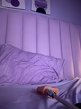 Miafarrog - OILING BOOBS WHILE RIDING