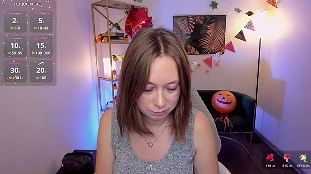 Brooke_lover - shake ass in doggy ;)