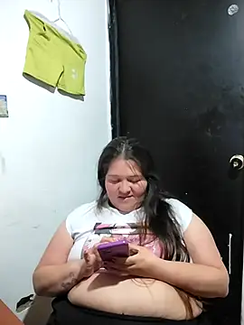 Daphne_girlsex - show tits