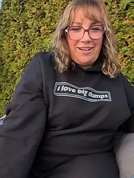 Canadian_BBW - Make my Canadian Pussy throbbing Wet