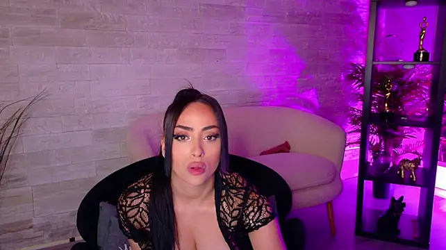 Cupcake_Izzy - Make me gag on your cock 💦😈