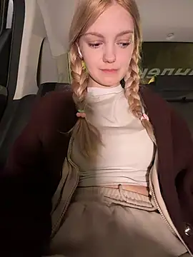 Elsawhere - OFF TOP IN TAXI!! STAY IN BRA 😱😱😱