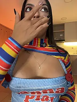 Celeste_Amber - Tits out and spit them🔥