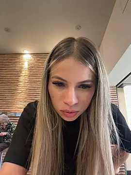 Mia_Rosee1 - Show squirt in bathroom mall💦💦💦