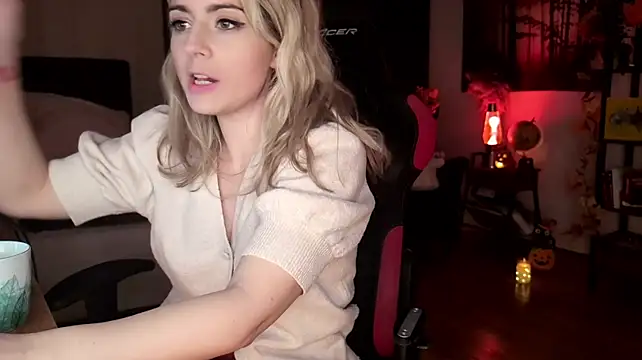 Lisaonthemoon - last tipper gets 3 Videos
