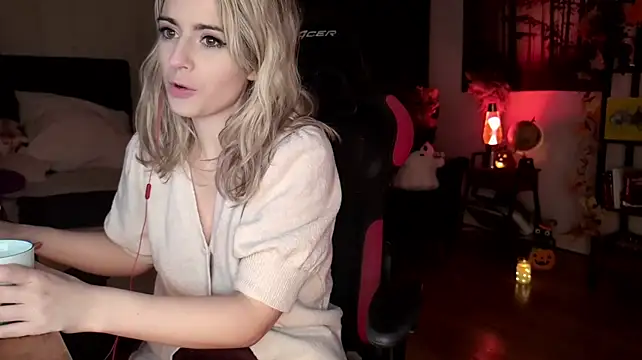 Lisaonthemoon - last tipper gets 3 Videos