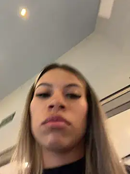 Mia_Rosee1 - Show squirt in bathroom mall💦💦💦
