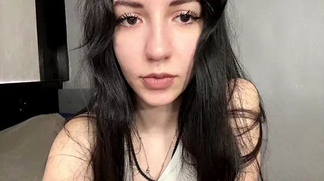 Inessa_Nessa - Run fingers over my lips 👄🖖