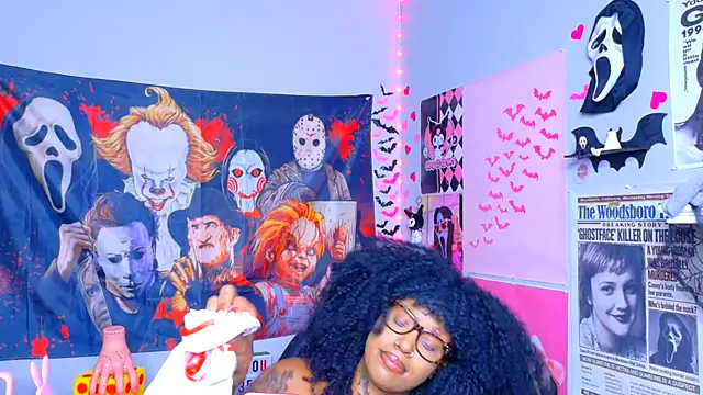 Spookiebaddie - naked😇 + oil!