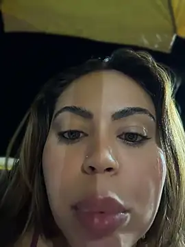 LariiHotWife