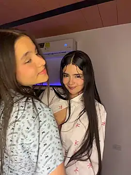 Zow_ - 🎀 FRENCH KISS + SHOW BOOB BOTH 🎀