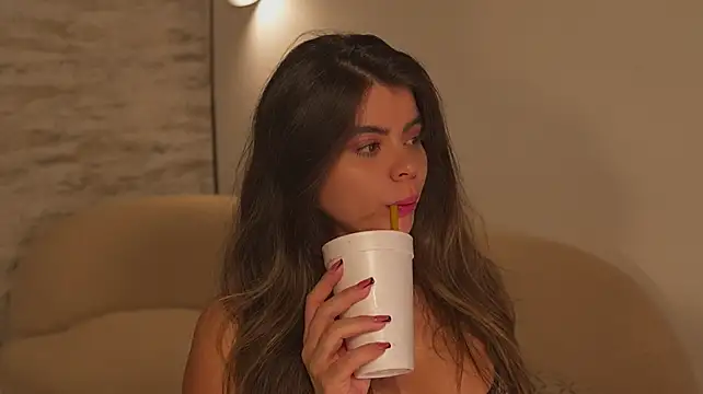 Julie_Belle_ - Show boobs and play