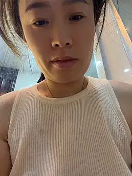Saozi666 - 完成目标：M腿、骑乘视角、后入视角、手指入穴、疯狂揉捏奶子、BB坐脸、挤奶水
