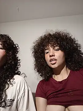 Cutecurly - Fingers in pussy very Creamy
