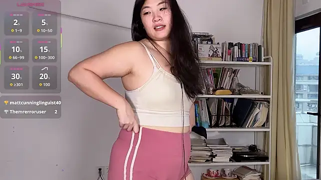 Tavie1744 - show boobs and panties(no nipples 3min