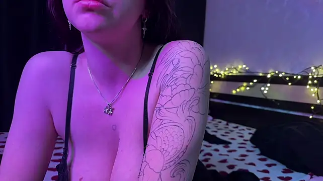FierceTruffle - play with nipples under top