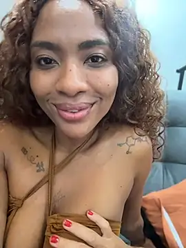 Angel_preta - Tammy tomando na bucetinha