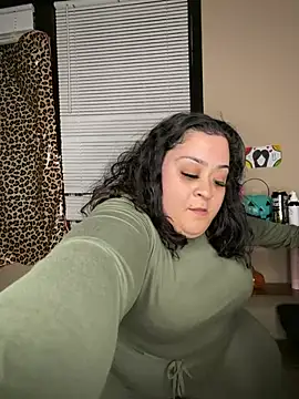 Tillymarie - Deepthroat dildo on machine