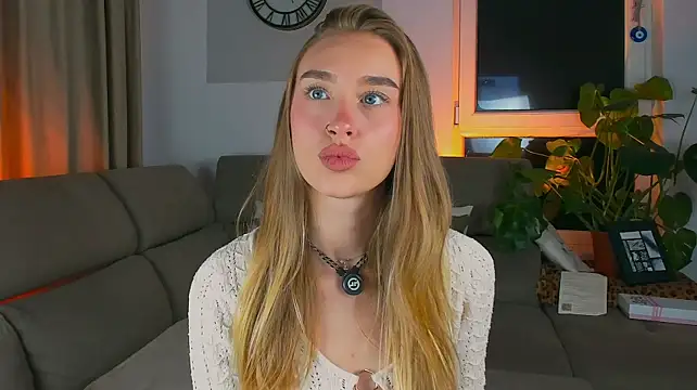 SugarSkye - Make me splash some love !💕