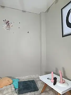 Julirose451 - 2 dildos in pussy😈😈