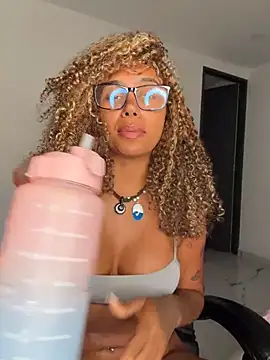 Stormyy_ - helpme to make one big birthday formy bb