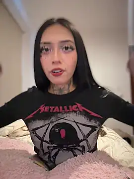 JIORYOvO - 🖤flash boobs