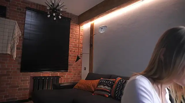 Coco_schanel - Show panties