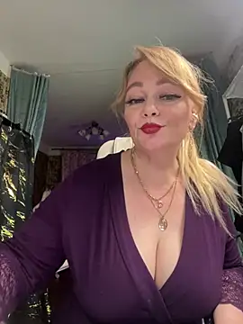 Sweet-blonde - 💥ironing breasts through clothing🔥💖🍓