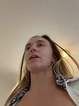 Lunagirl13 - Naked cum in ticket show 😻😋💦
