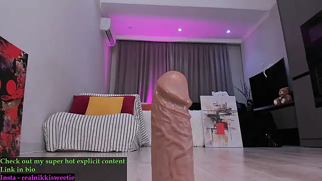 Nikkisweetie - Big ucmm