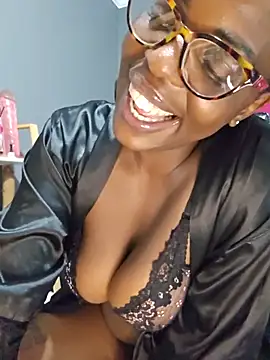 Shaniko89 - kiss,lick suck my clit whole'squirts'