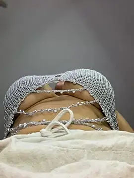 Abril10_ - Put the clamps on my hard nipples