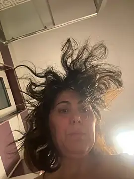 Emma_roqueen - Single QUEEN looking for a faithful slav