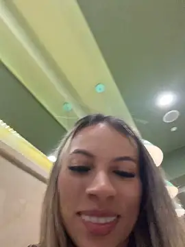 Mia_Rosee1 - Show squirt in bathroom mall💦💦💦