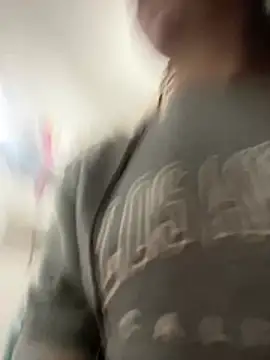 Cloew_Marz - Show boobs